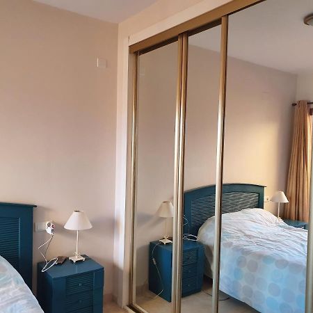 Seaview A Spectacular 3 Bed 3 Bathroom Penthouse มานิลบา ภายนอก รูปภาพ