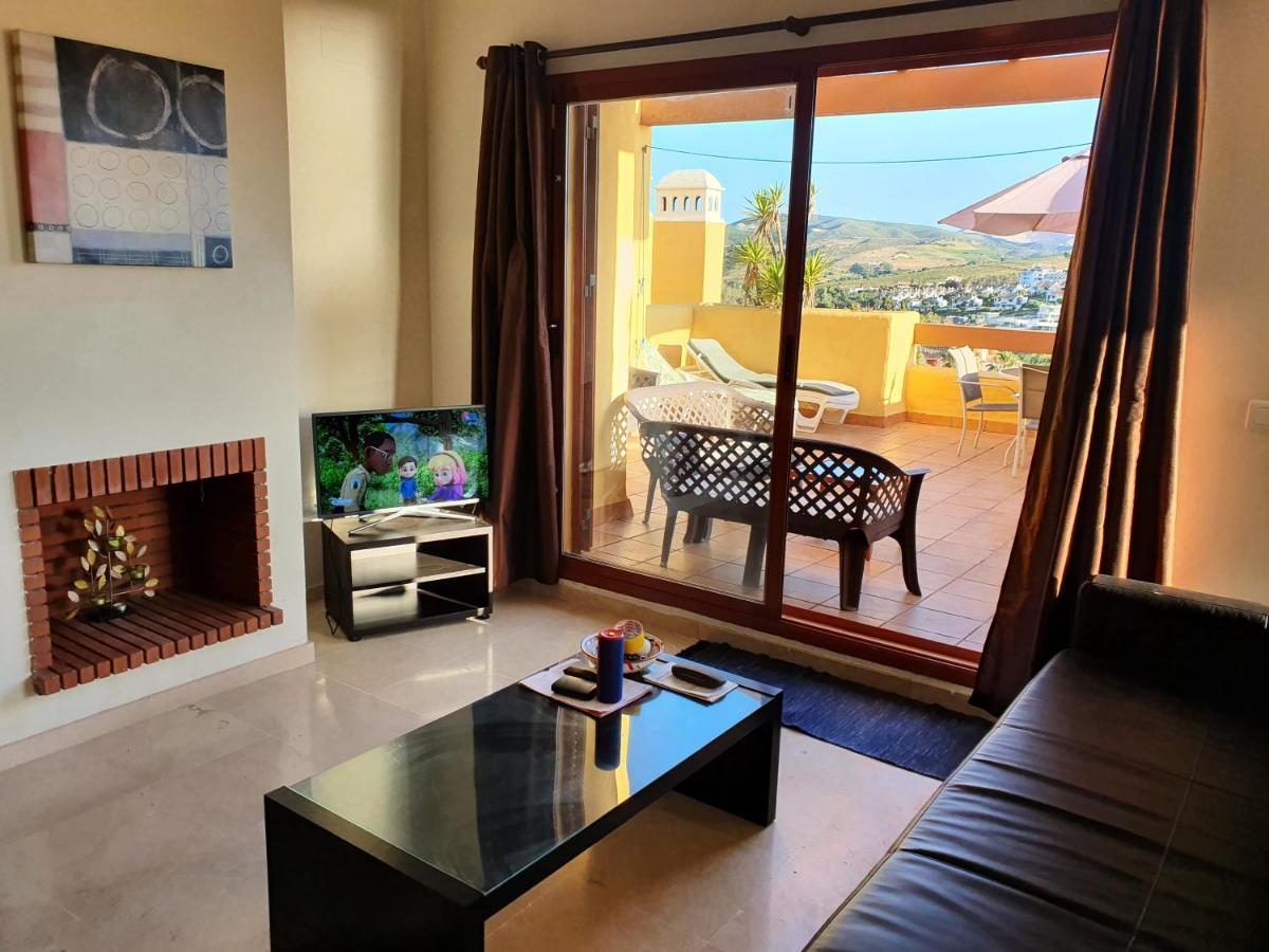 Seaview A Spectacular 3 Bed 3 Bathroom Penthouse มานิลบา ภายนอก รูปภาพ