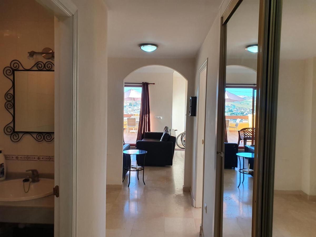 Seaview A Spectacular 3 Bed 3 Bathroom Penthouse มานิลบา ภายนอก รูปภาพ